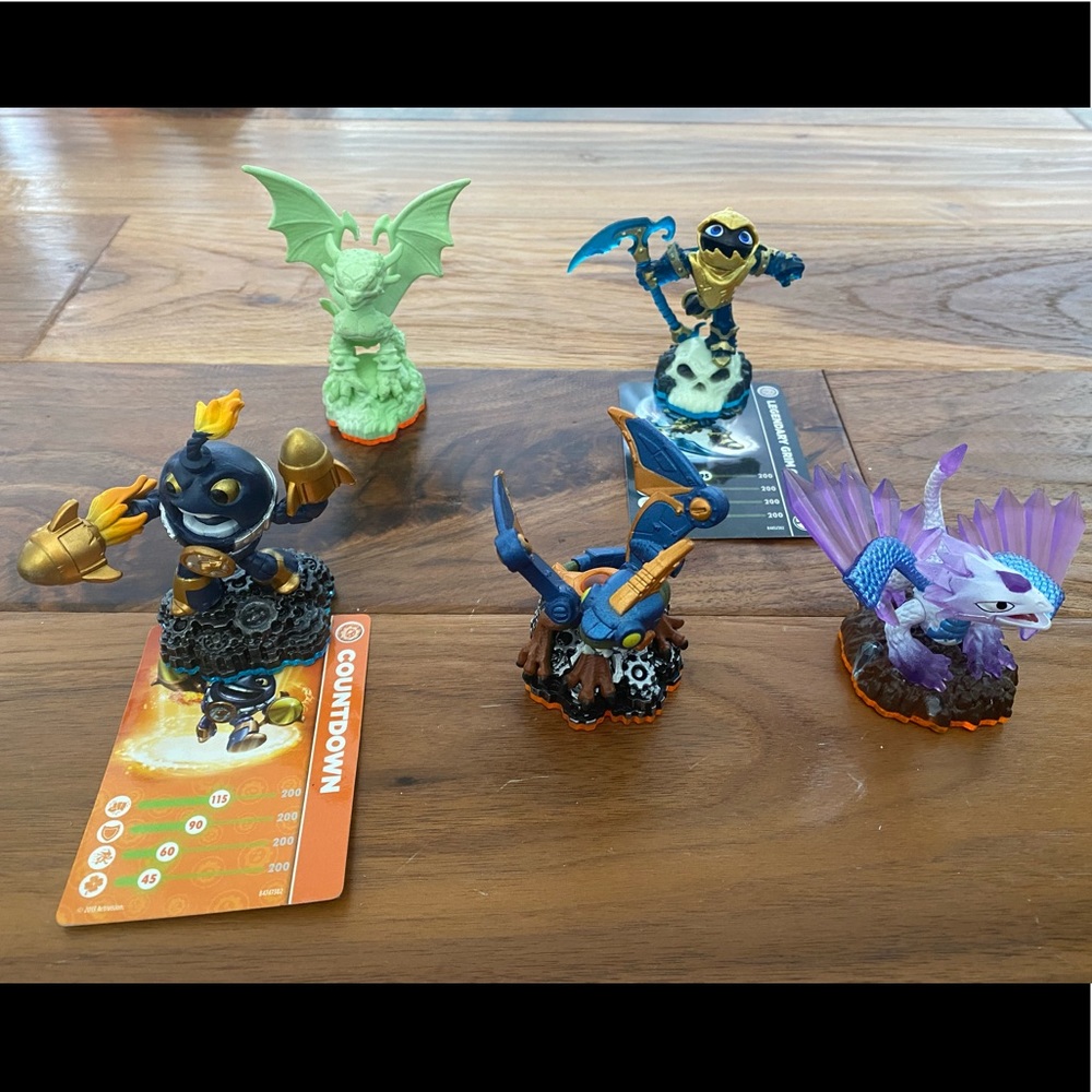 Tech, Earth and Undead Skylanders Set